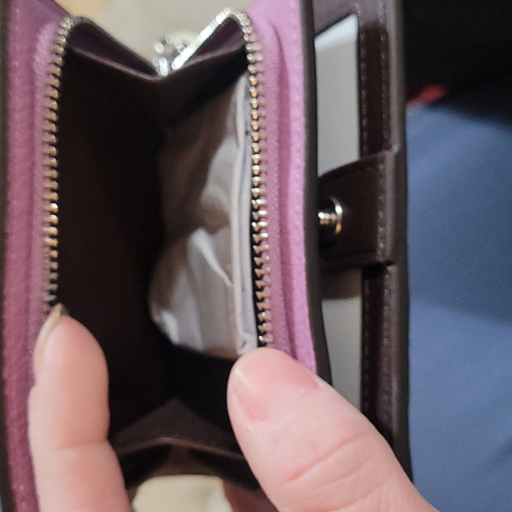 Wallet - Picture 3 of 4